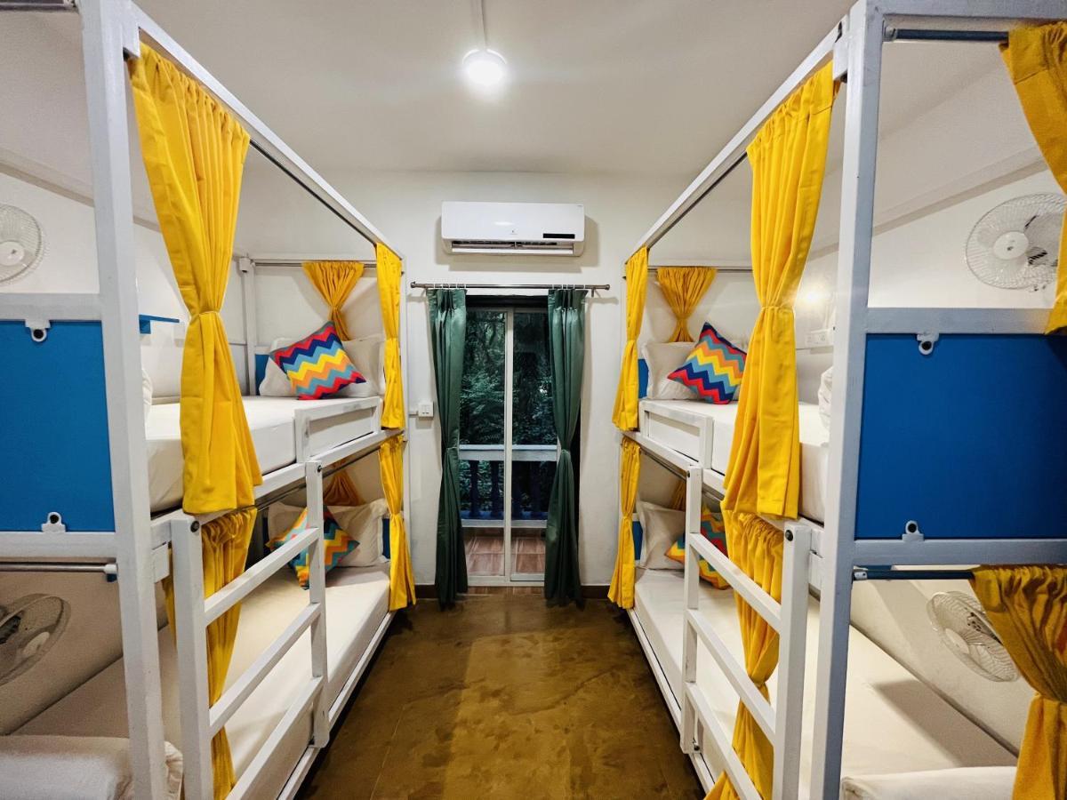 Gostops Plus Goa Vagator Old Goa Luaran gambar